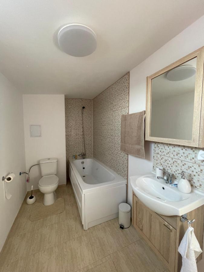 Jokai Apartments Nr9, Code Entry Sfântu-Gheorghe Kültér fotó